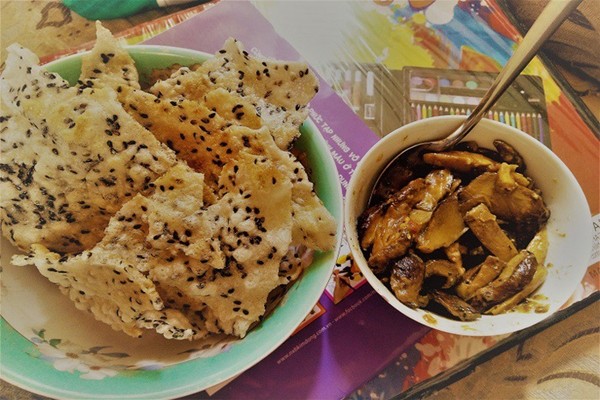 Món nấm xúc bánh tráng