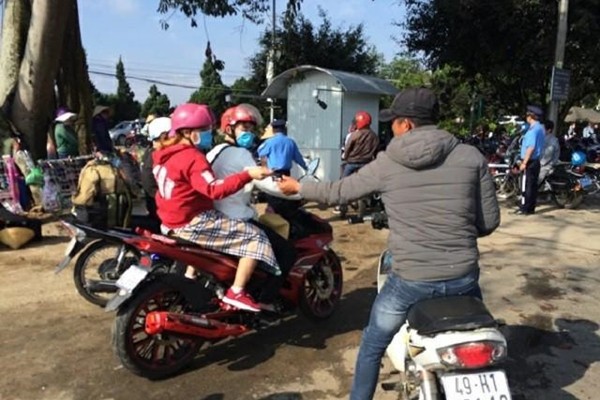 Cò đặc sản tại lối vào các khu du lịch