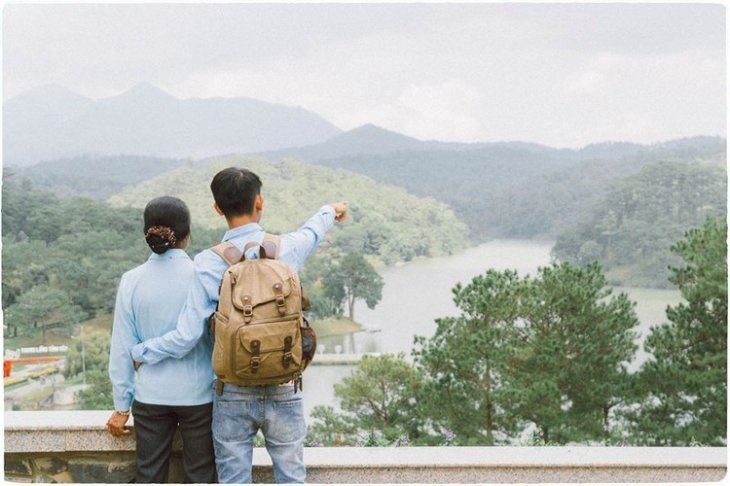 72282717 2374454806137819 368828899204792320 O