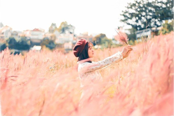 Đừng nhìn vào ống kính, hãy cứ thoải mái