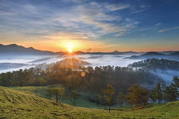 Một sớm bình minh trên đồi Đa Phú