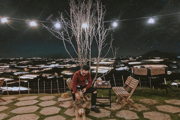 "Thung lũng đèn" Đà Lạt huyền ảo về đêm