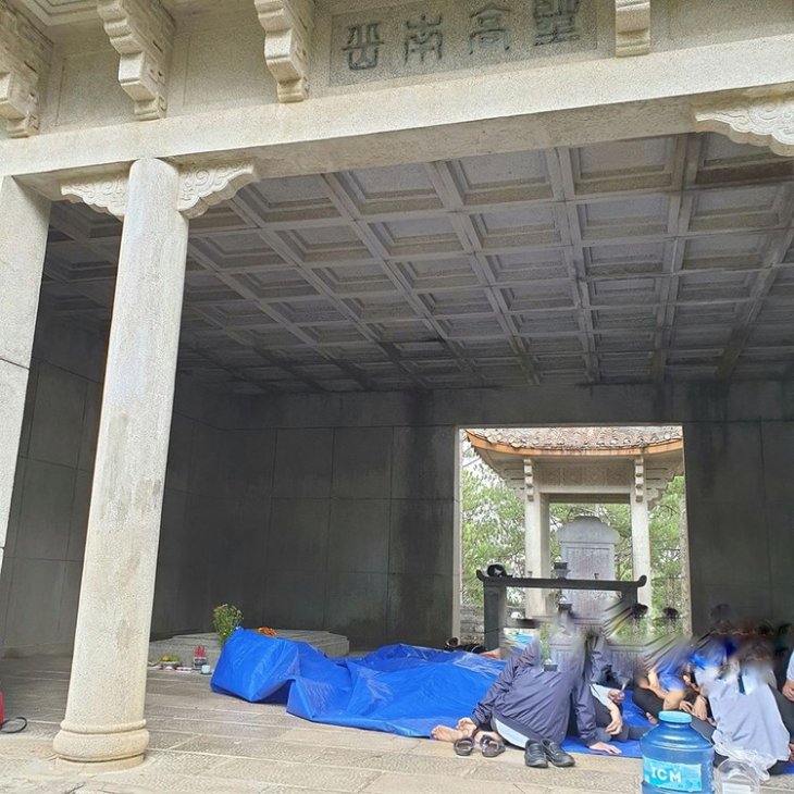 101198030 2676566679221616 1487474000694083584 O