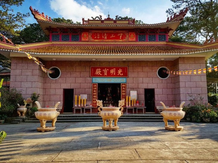 Innokenty Shuvalov Chua Tau