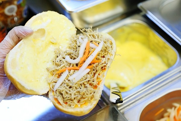 Phần sốt bơ vàng hấp dẫn