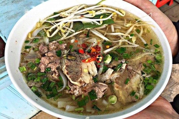 Phần ăn đầy hấp dẫn ở quán