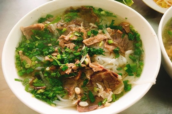 Phần phở hấp dẫn chỉ 30k