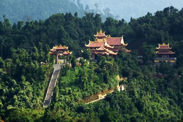 Duong Di Thien Vien Truc Lam