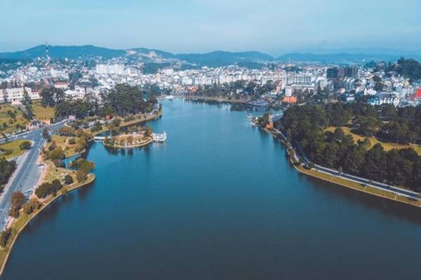 Ho Xuan Huong Da Lat