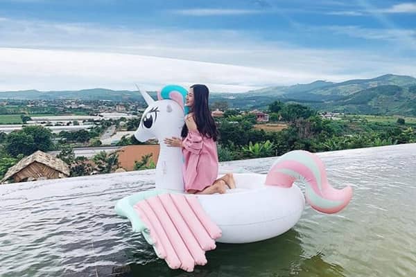 Check In Ho Tren May Da Lat