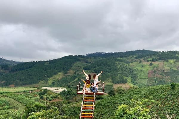 Ho Tren May Da Lat Tham Quan