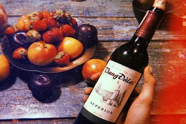 Uong Ruou Vang Da Lat