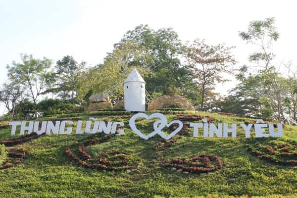 Thung Lung Tinh Yeu Love Valley