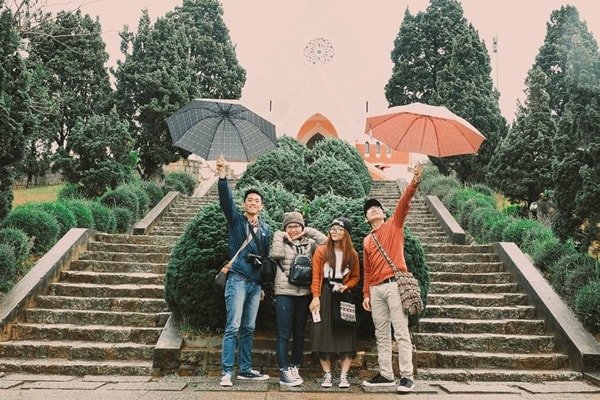 Check In Nha Tho Domain