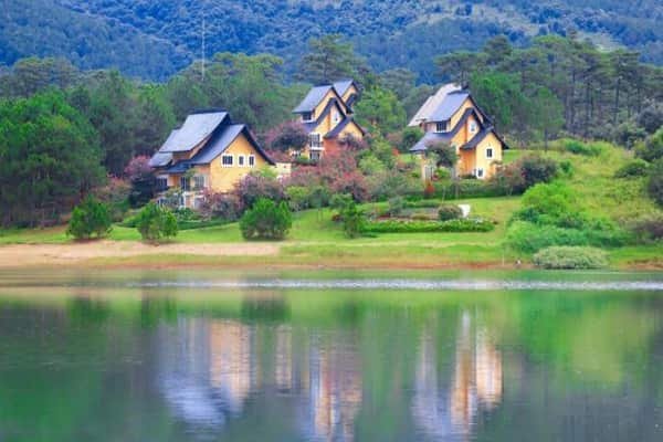 Khu Du Lich Ho Tuyen Lam