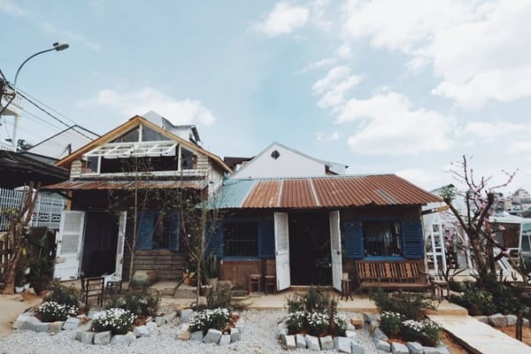 Quan Ca Phe Vuon Yen