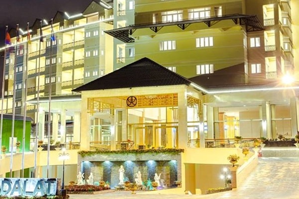 Khach San Ladalat