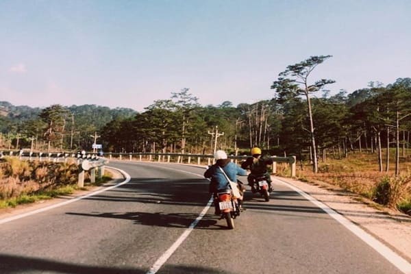 Di Phuot Da Lat Xe May