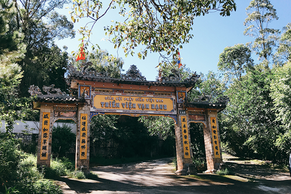 Thien Vien Van Hanh Da Lat