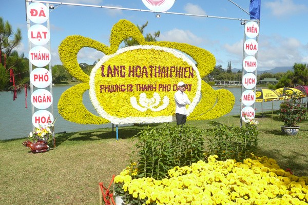 Lang Hoa Thai Phien