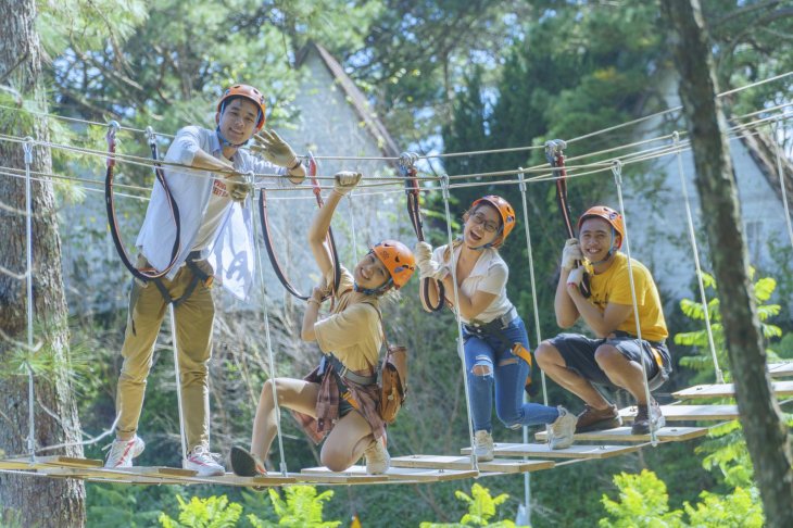 di-bo-tren-khong-thung-lung-tinh-yeu