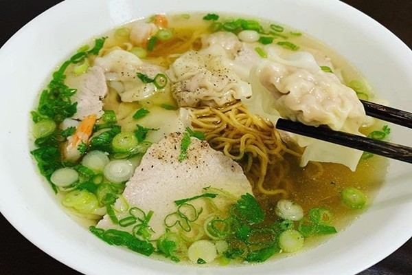 Gía cả ở đây cũng cực kì phải chăng