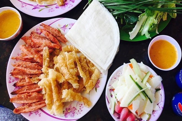 Nem nướng bà Hùng rất nổi tiếng tại Đà Lạt