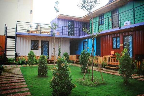 Review Homestay Container