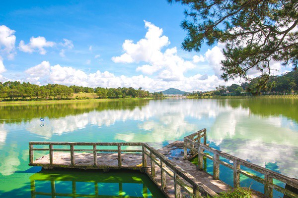 Ho Xuan Huong Da Lat