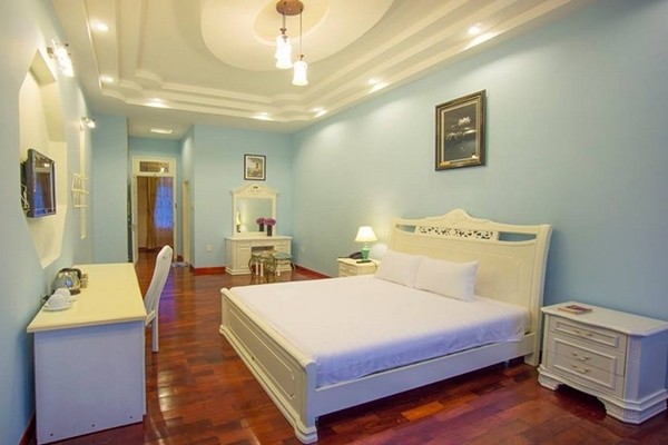 Phong Suite