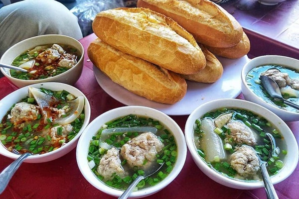 Banh Mi Xiu Mai