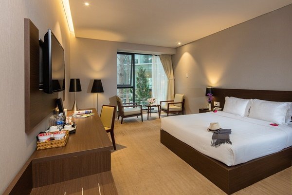 Phong Superior Double