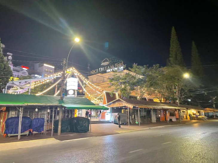 178798944 3852768548169372 1381887366419687328 N