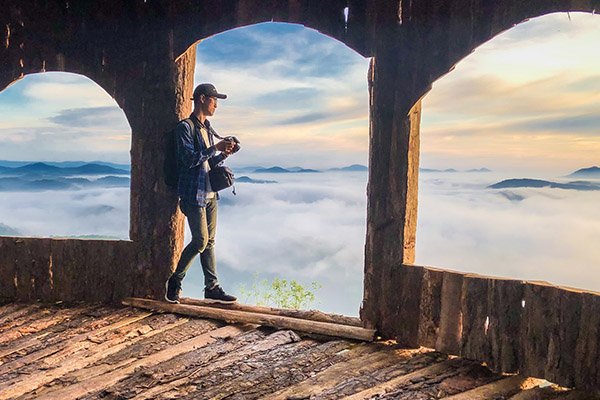 Binh Minh Doi Che Cau Dat