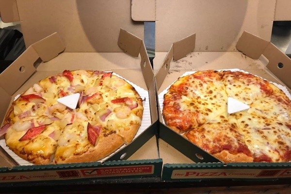 Pizza Pizza có nhiều loại nhân cho bạn lựa chọn