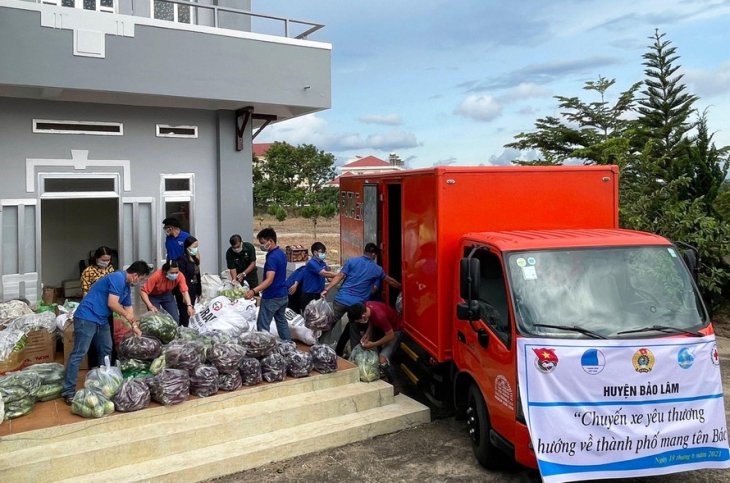 Chuyen Xe Yeu Thuong