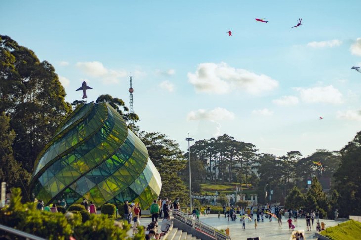 Quang Truong Lam Vien