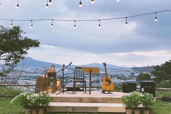 Quán cafe với phong cách xinh xắn - Ảnh: Túi Mơ To