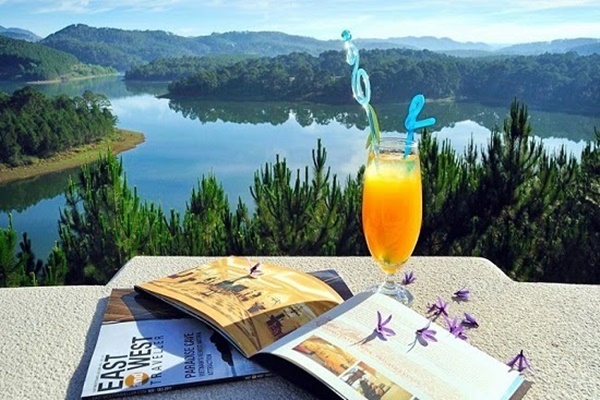 Khach San Da Lat Gan Ho Tuyen Lam