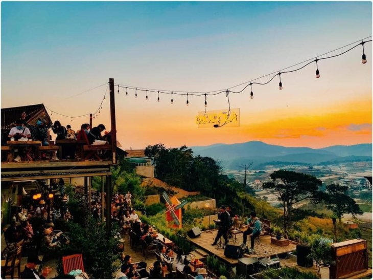 Quan Cafe Acoutic Da Lat 15