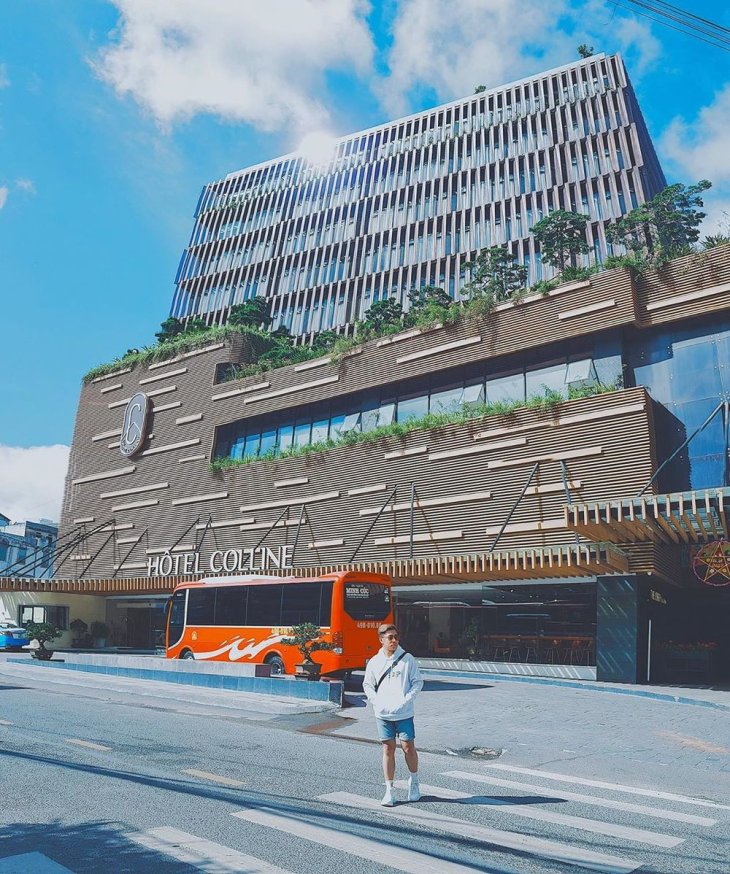 Xuat Hien Paris Thu Nho Dan Tinh Un Un Keo Nhau De