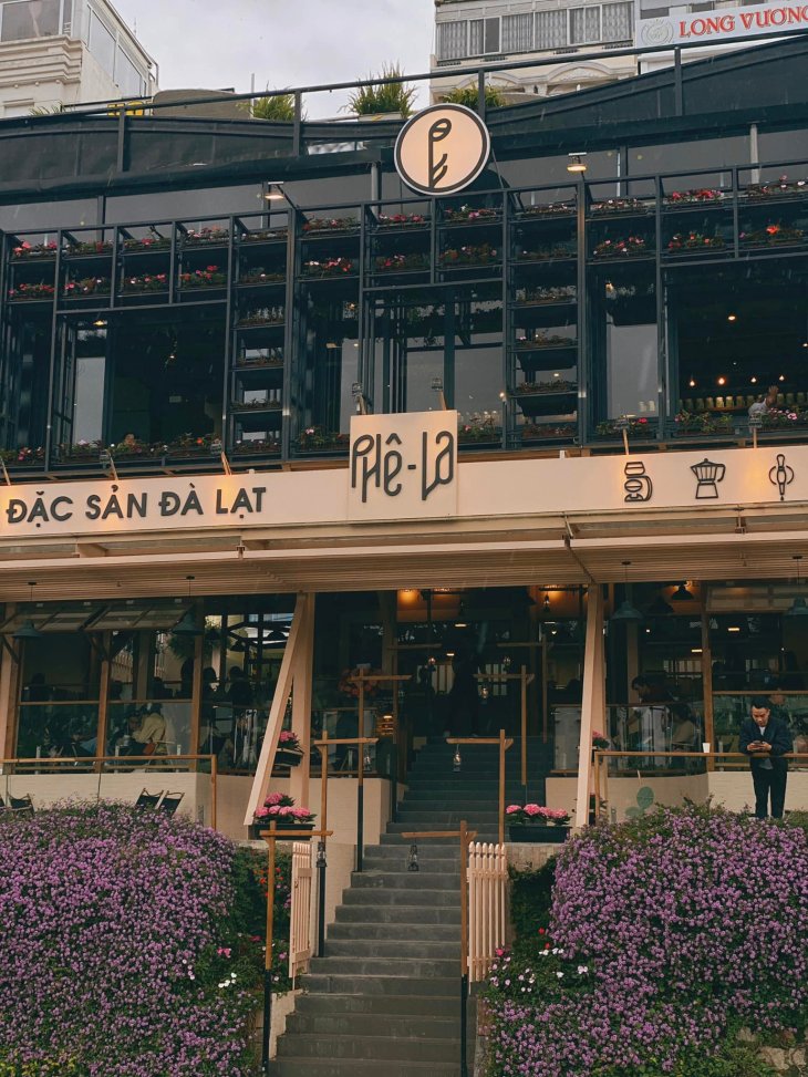 Phê La quán cà phê gần chợ Đà Lạt
