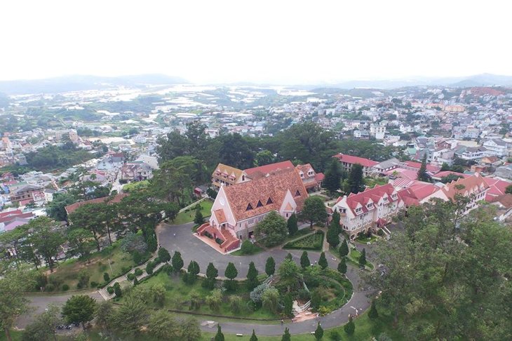 nha tho mai anh tu tren cao