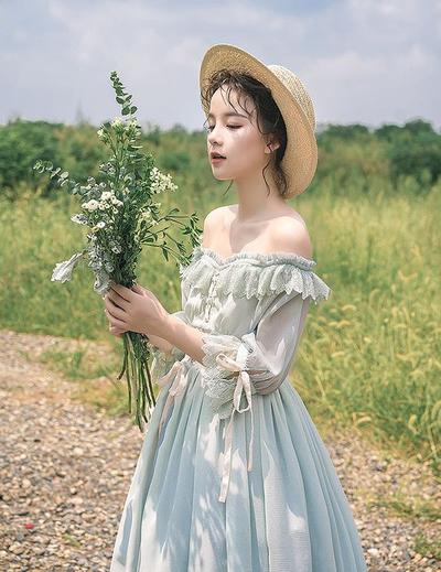 Vay Co Dien Di Da Lat