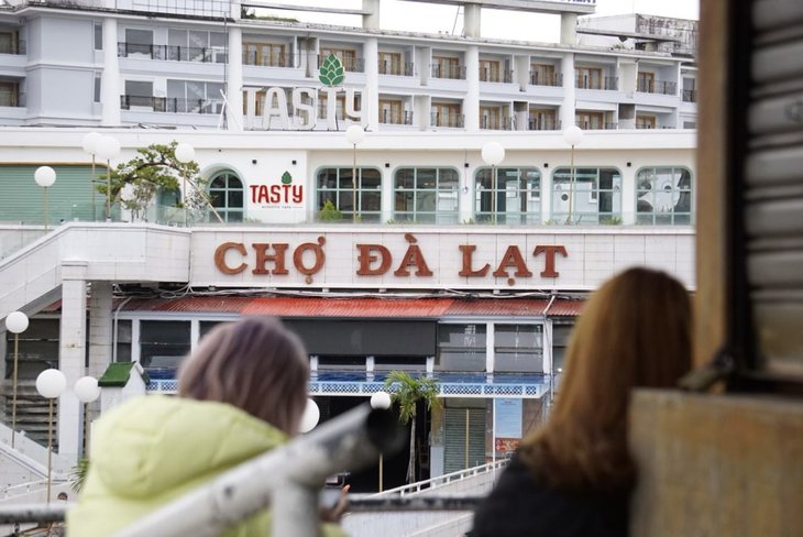 Gan Cho Da Lat Co Gi Choi 1