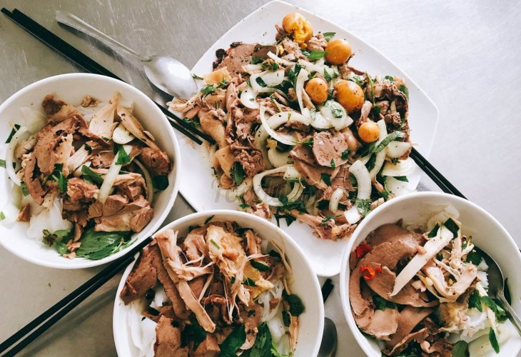 An Vat Da Lat bánh ướt lòng gà