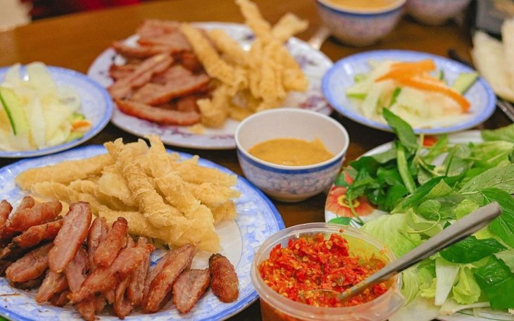 An Vat Da Lat nem nướng