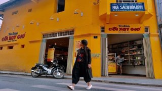 Tổng hợp các bức tường vàng "nức tiếng" thành phố sương mù