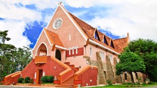 Nhà thờ Domain de Marie - Nét đặc trưng của kiến trúc cổ tại Đà Lạt