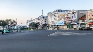 Đường phố Đà Lạt vắng lặng, yên bình trong những ngày thực hiện "Cách ly xã hội"